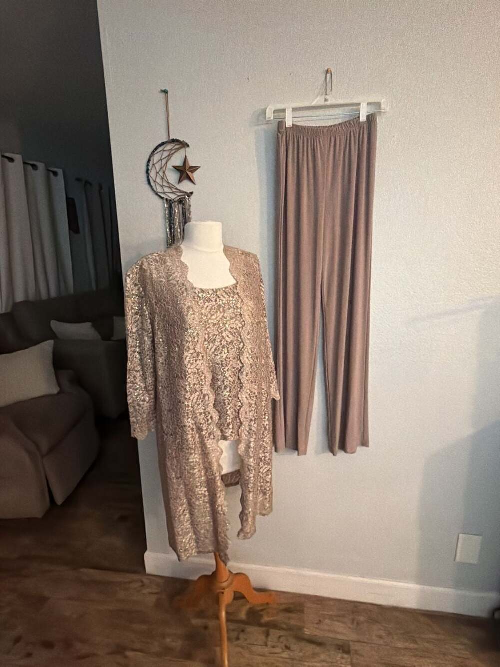 R&M Richards Womens Golden Glimmer Lace 3pc Pant Ensemble set